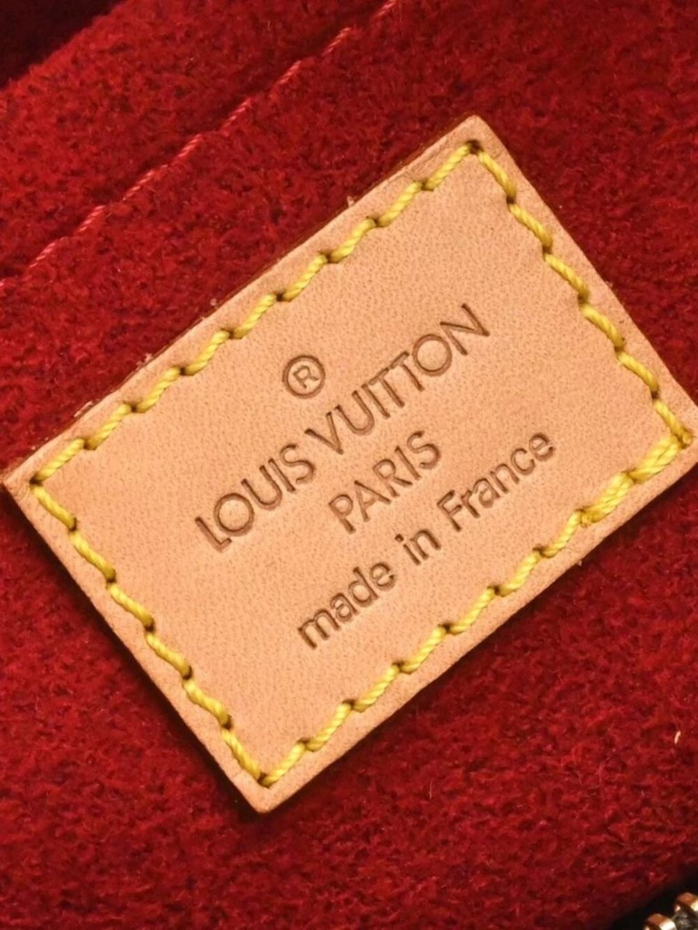 Louis Vuitton Monogram - Picture 11 of 15